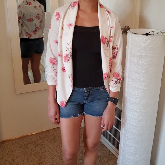 Cardigan - Picture 3 of 4